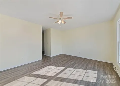129 Willowbrook Road Hendersonville NC 28792