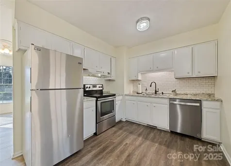129 Willowbrook Road Hendersonville NC 28792