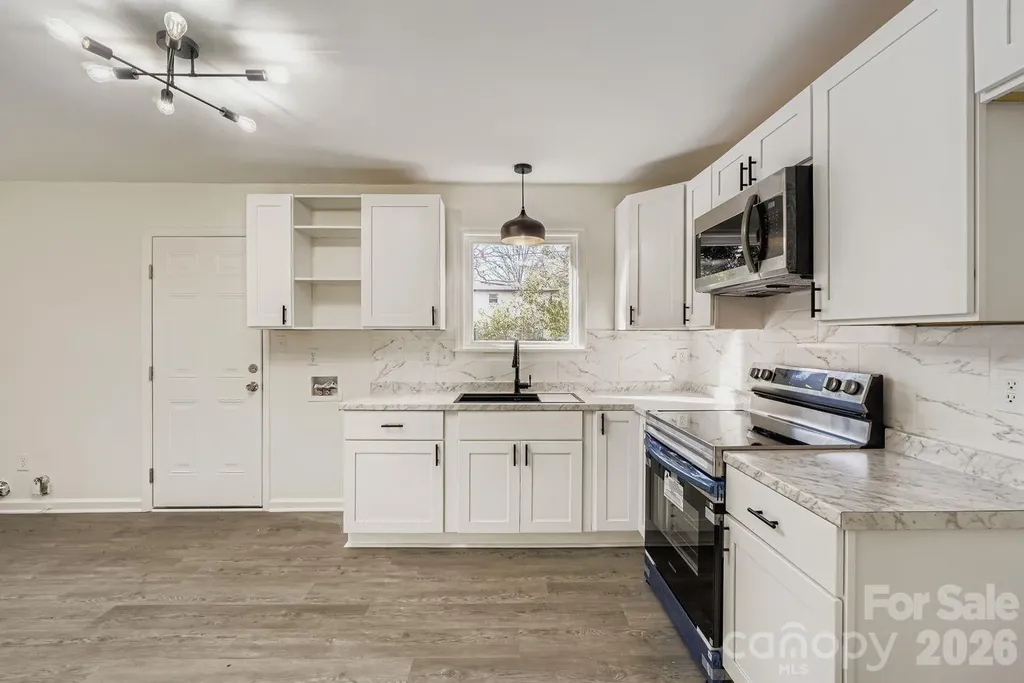 6104 Bridlewood Lane Charlotte NC 28215