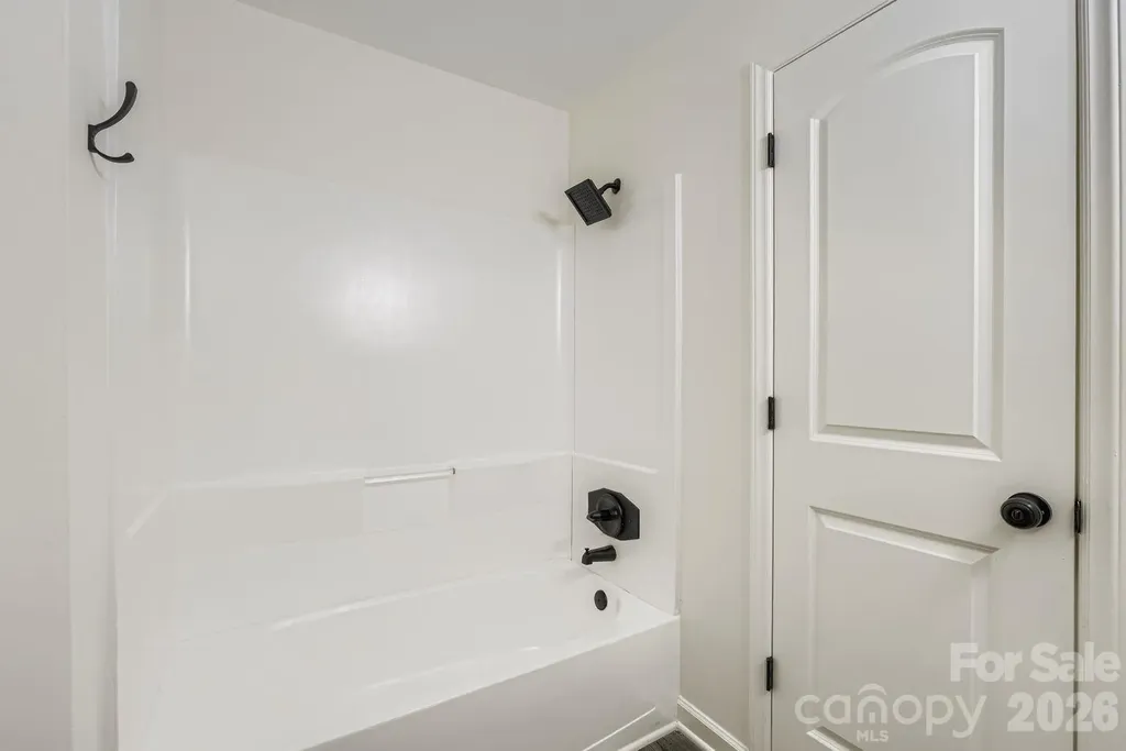 6104 Bridlewood Lane Charlotte NC 28215