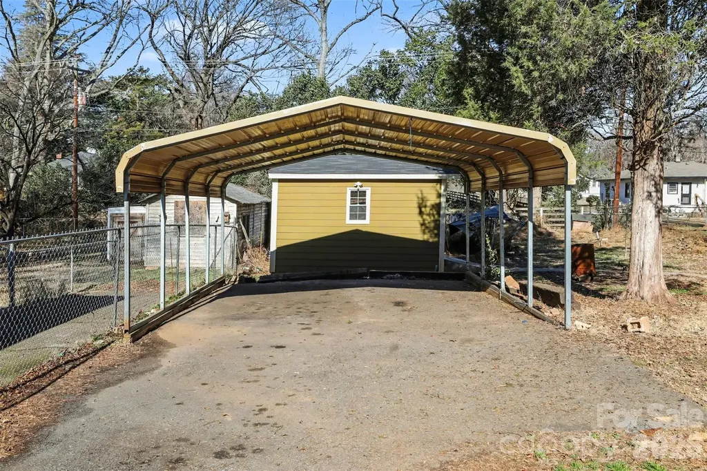 319 N Linwood Avenue Charlotte NC 28216
