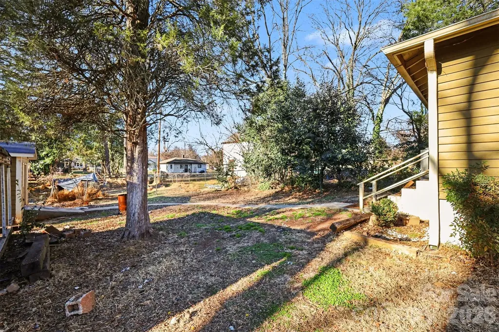 319 N Linwood Avenue Charlotte NC 28216