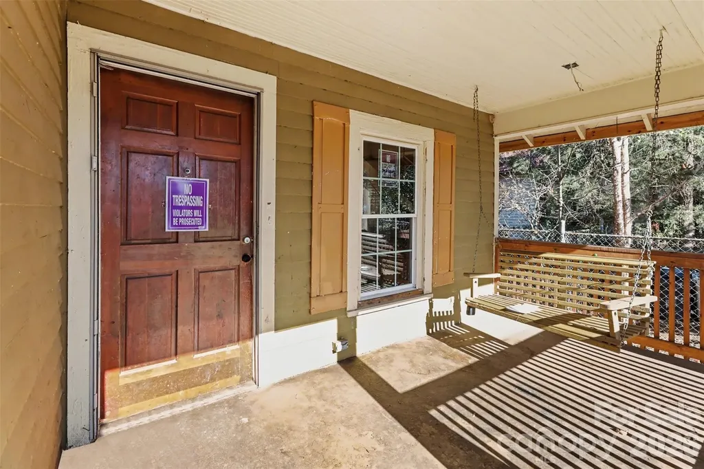 319 N Linwood Avenue Charlotte NC 28216