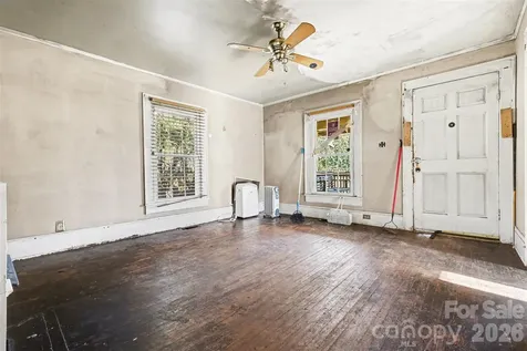319 N Linwood Avenue Charlotte NC 28216
