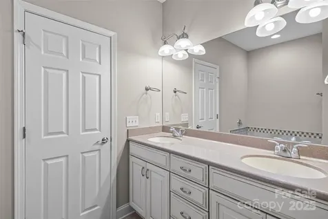 58 Burlington Lane Fletcher NC 28732