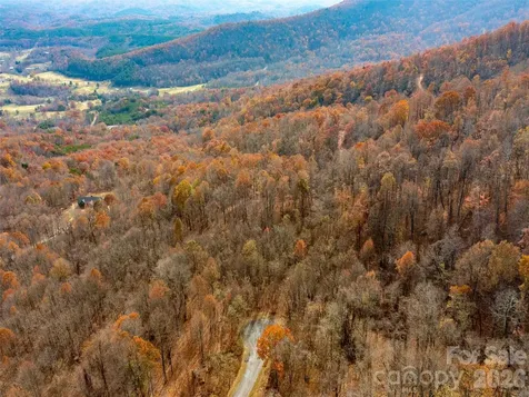 242 Nottingham Drive Mill Spring NC 28756