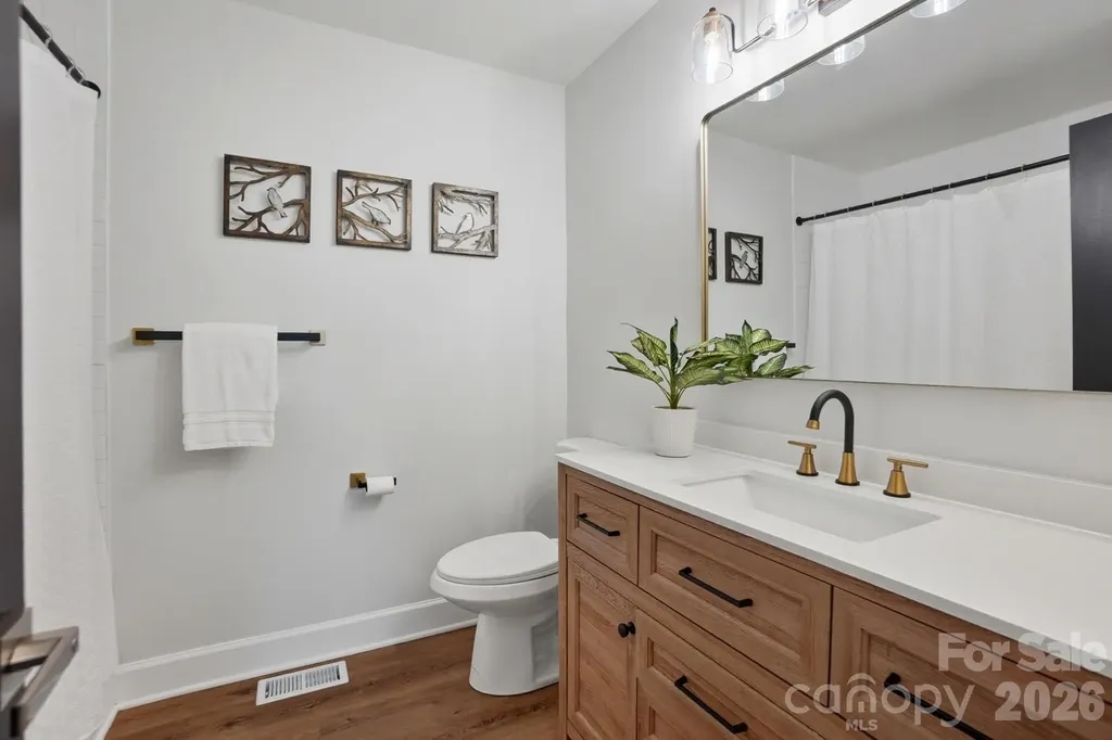 311 Red Roan Place Charlotte NC 28215