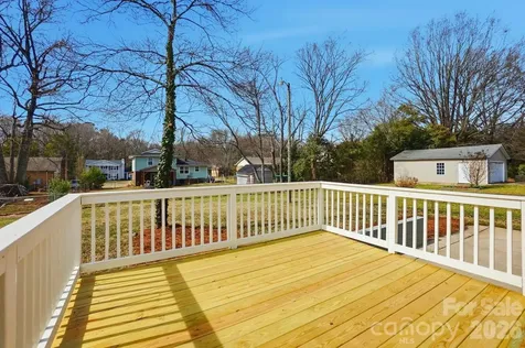311 Red Roan Place Charlotte NC 28215