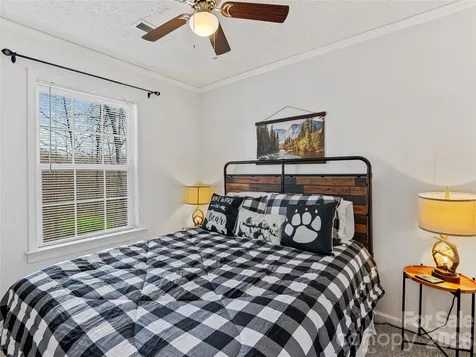 860 Creekside Drive Maggie Valley NC 28751