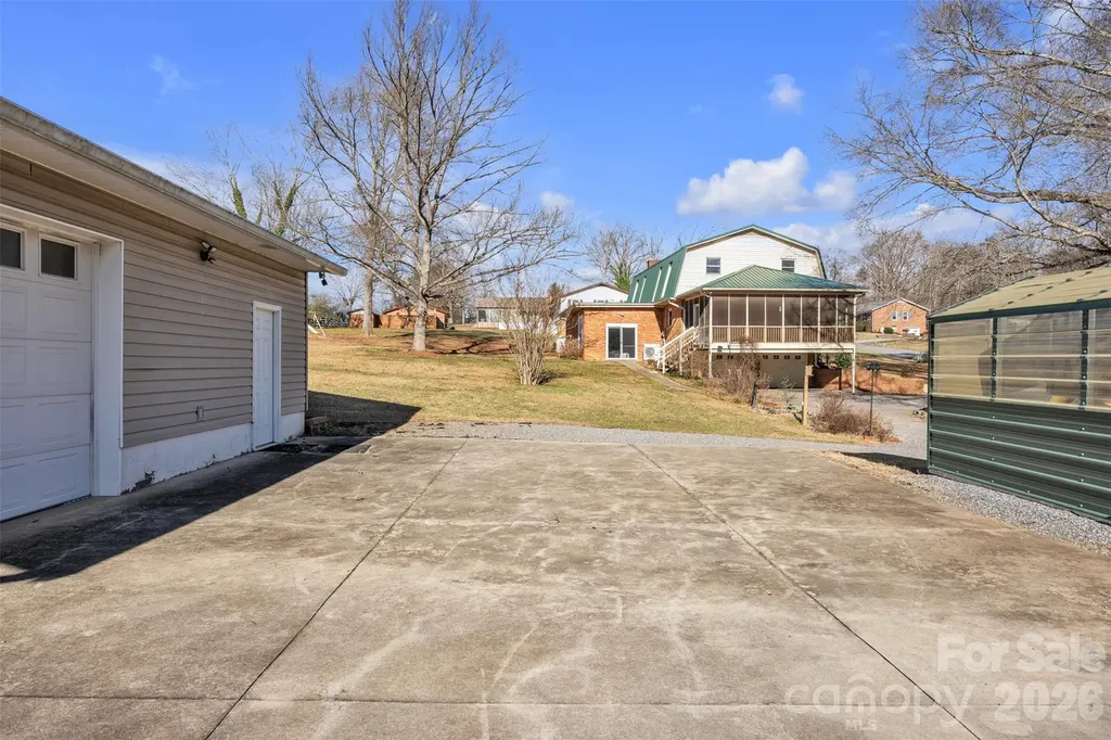 280 Forest Acres Lane Taylorsville NC 28681