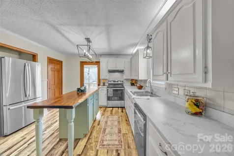 280 Forest Acres Lane Taylorsville NC 28681