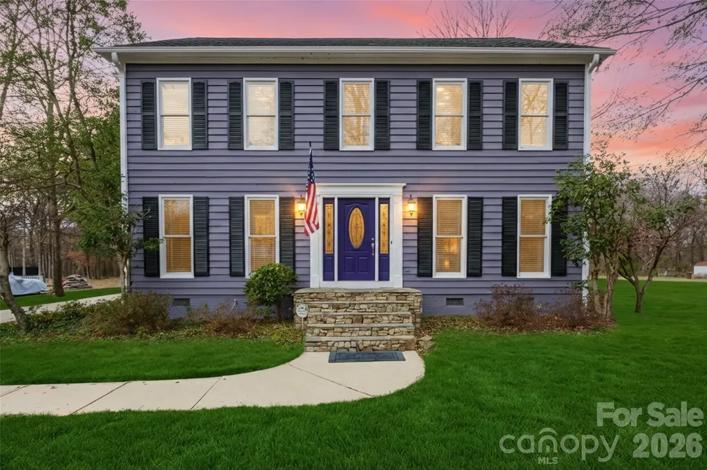 8230 Quail Hollow Drive Harrisburg NC 28075
