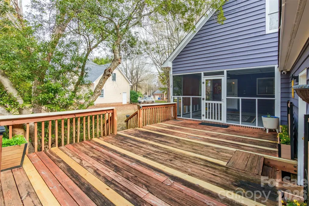 8230 Quail Hollow Drive Harrisburg NC 28075