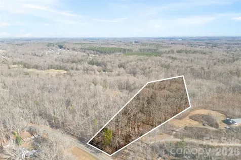 6244 Oakridge Road Lake Wylie SC 29710