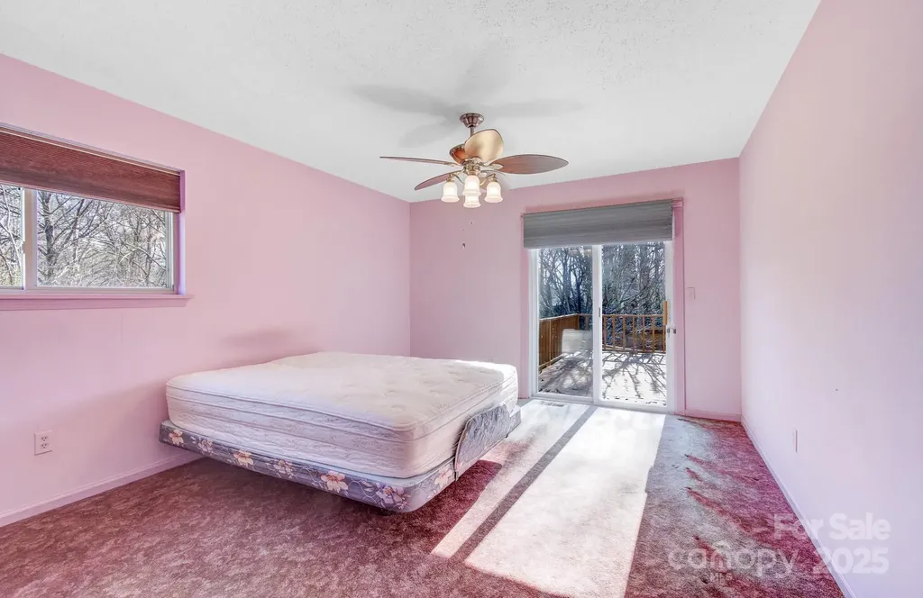 125 Freedom Road Hendersonville NC 28792