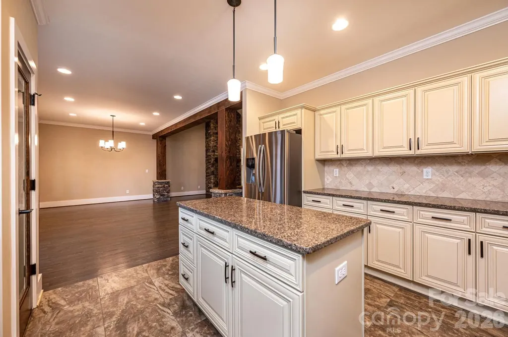 3911 13th Street NE Hickory NC 28601