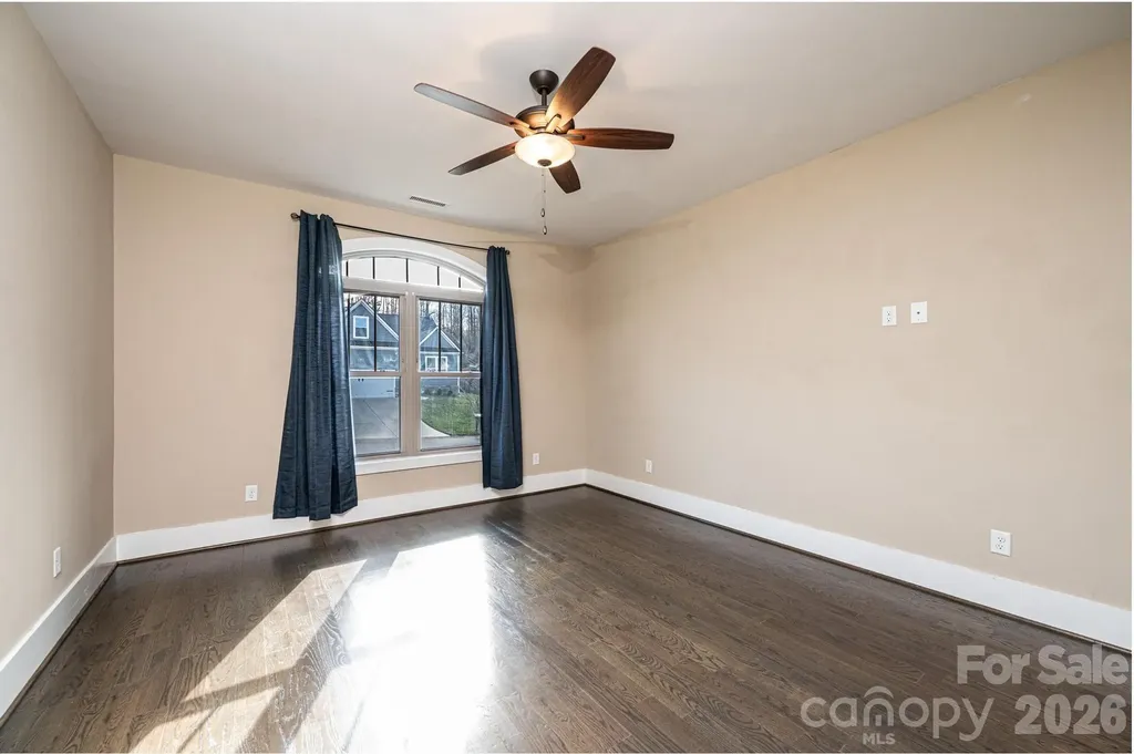 3911 13th Street NE Hickory NC 28601