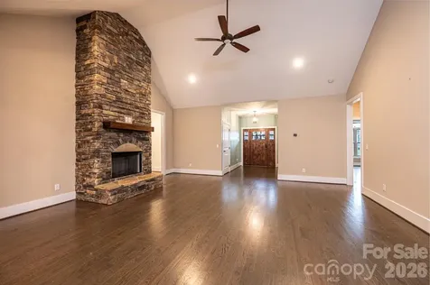 3911 13th Street NE Hickory NC 28601