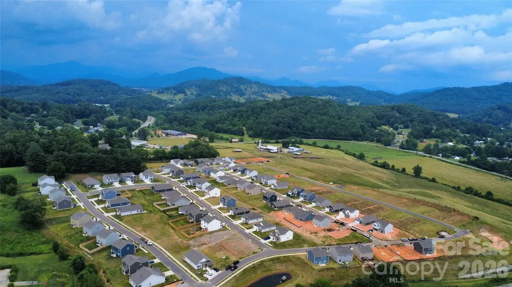 111 Ridgehaven Drive Waynesville NC 28786