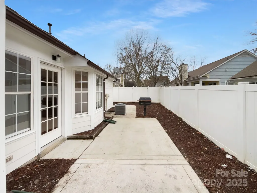 5751 Ebley Lane Charlotte NC 28227