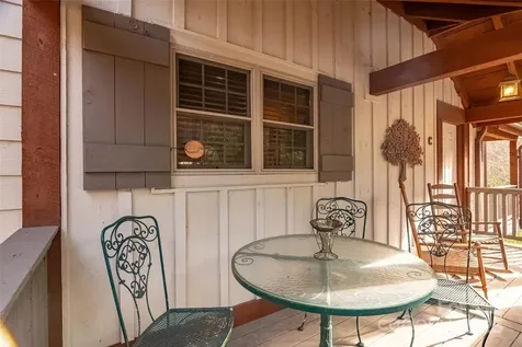 620 Sapphire Valley Road Cashiers NC 28717