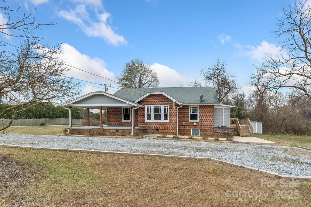 2523 Kool Park Road NE Hickory NC 28601