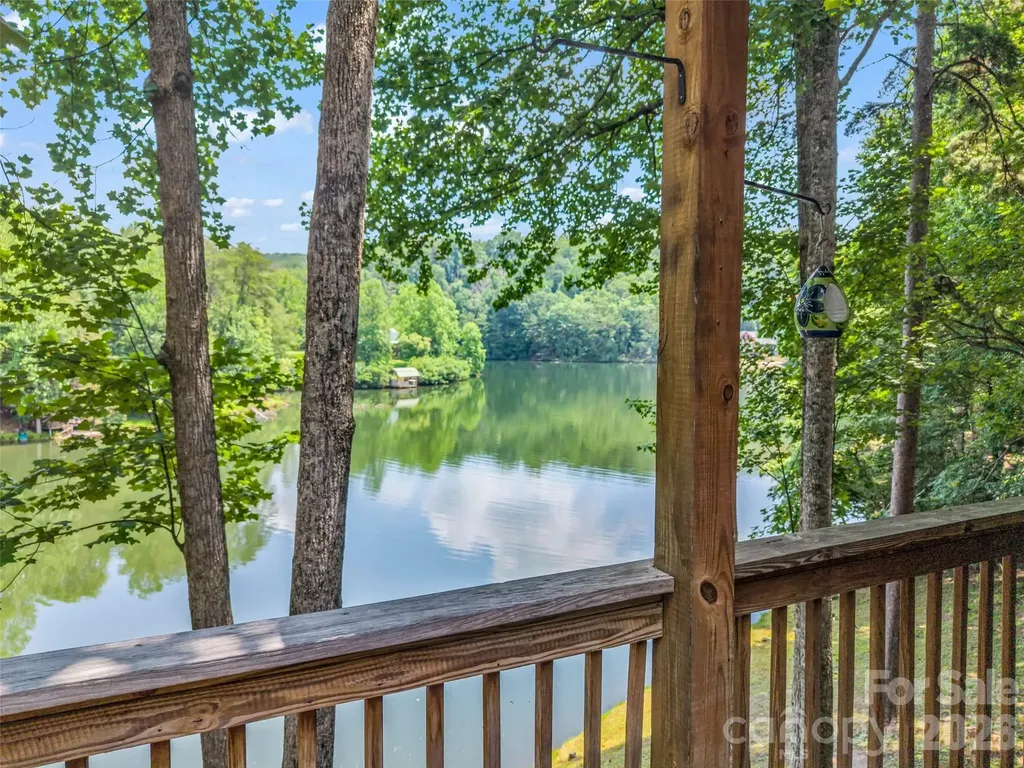 446 Rainbow Circle Lake Lure NC 28746