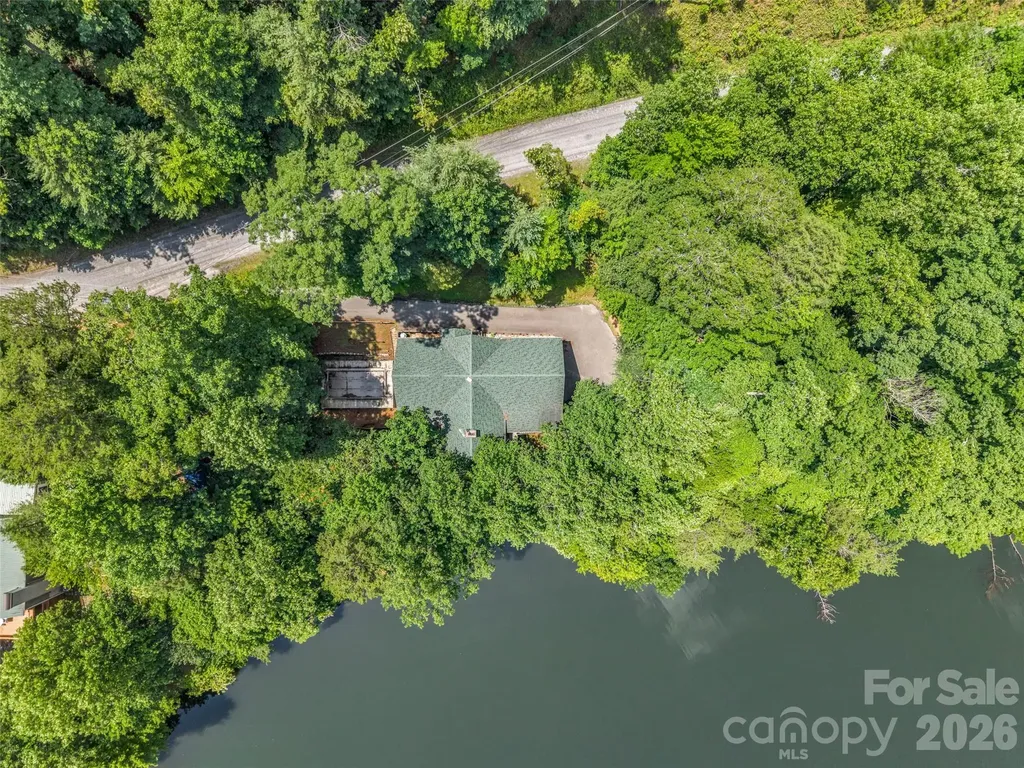 446 Rainbow Circle Lake Lure NC 28746