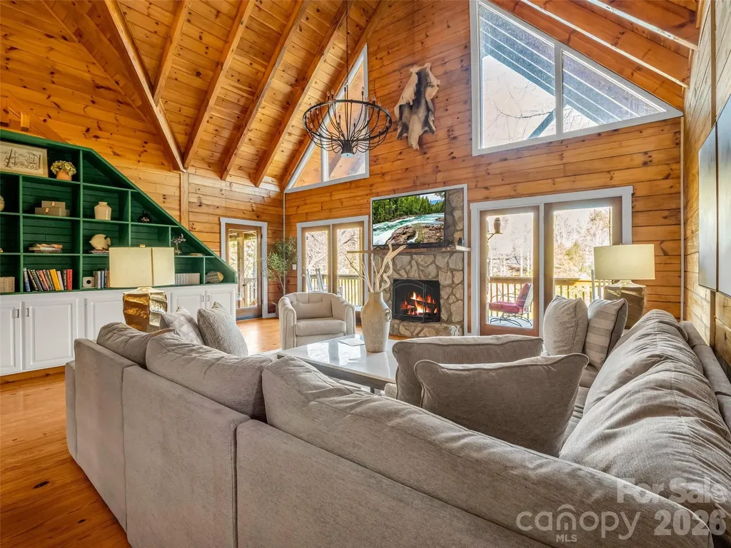 446 Rainbow Circle Lake Lure NC 28746