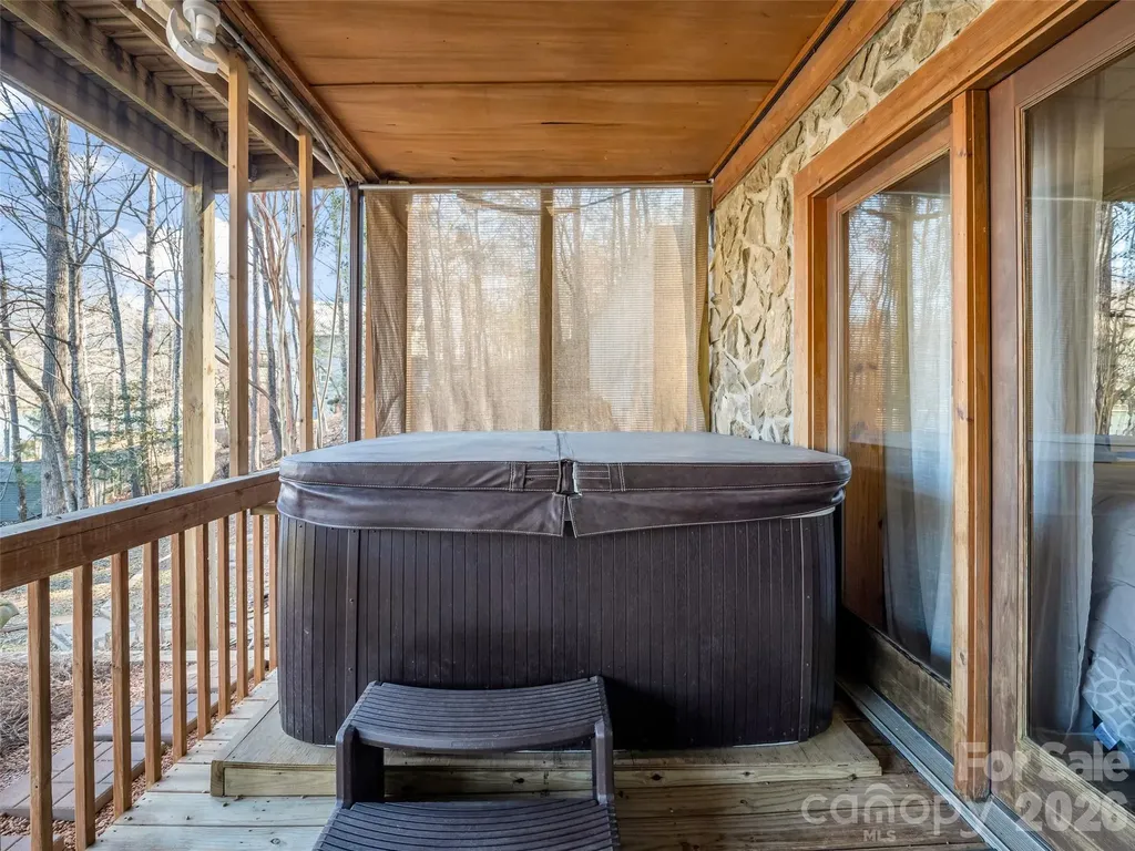 446 Rainbow Circle Lake Lure NC 28746