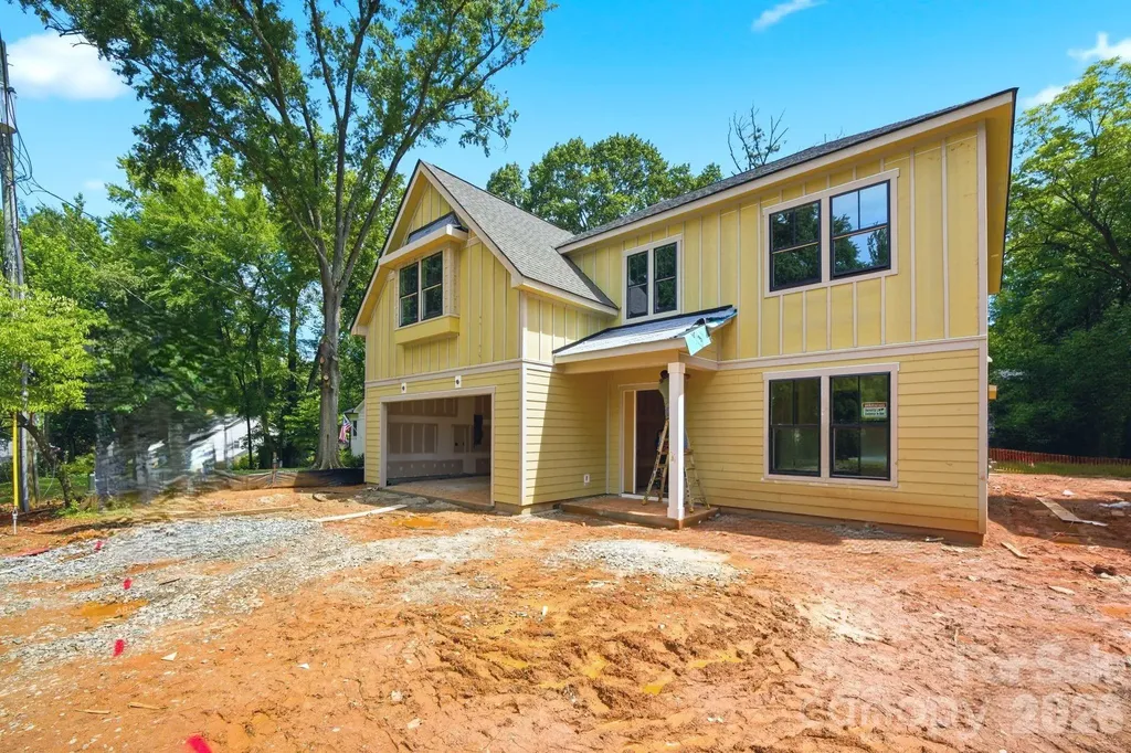 4337 Castleton Road Charlotte NC 28211