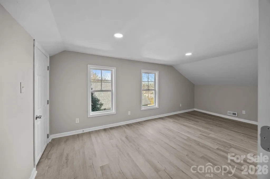 934 Cherry Street Statesville NC 28677