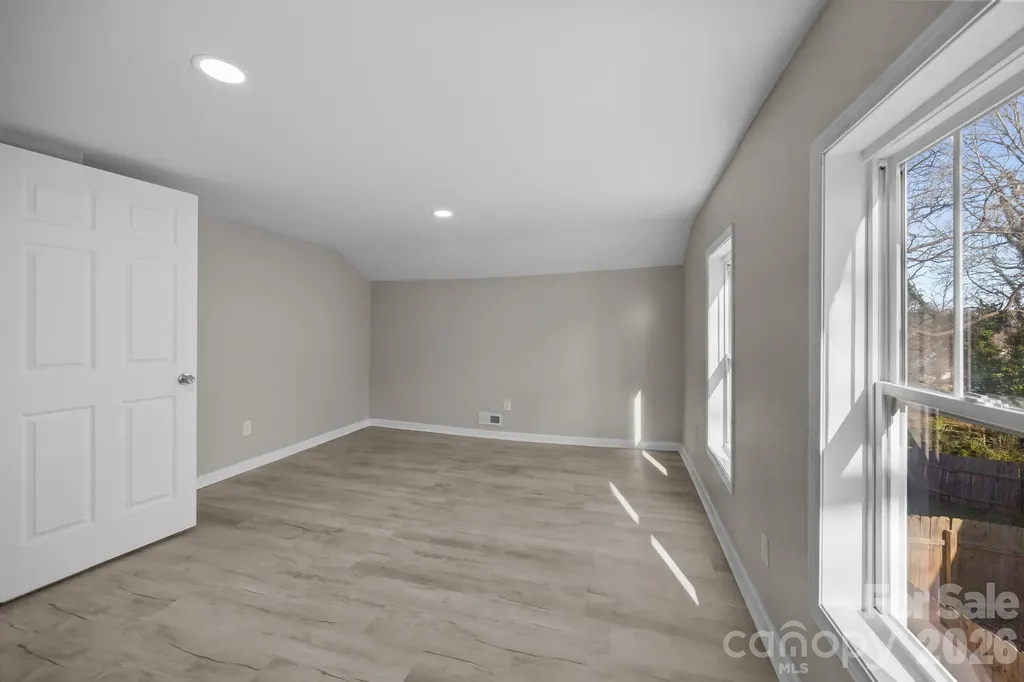 934 Cherry Street Statesville NC 28677