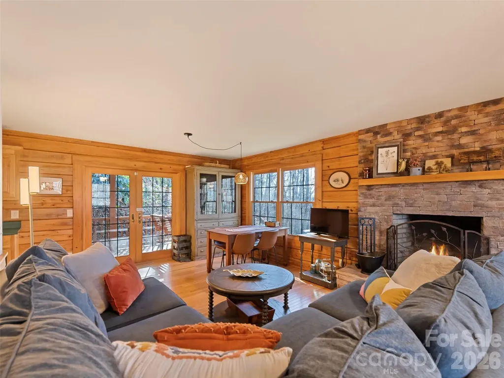 171 Sharons Bluff Franklin NC 28734