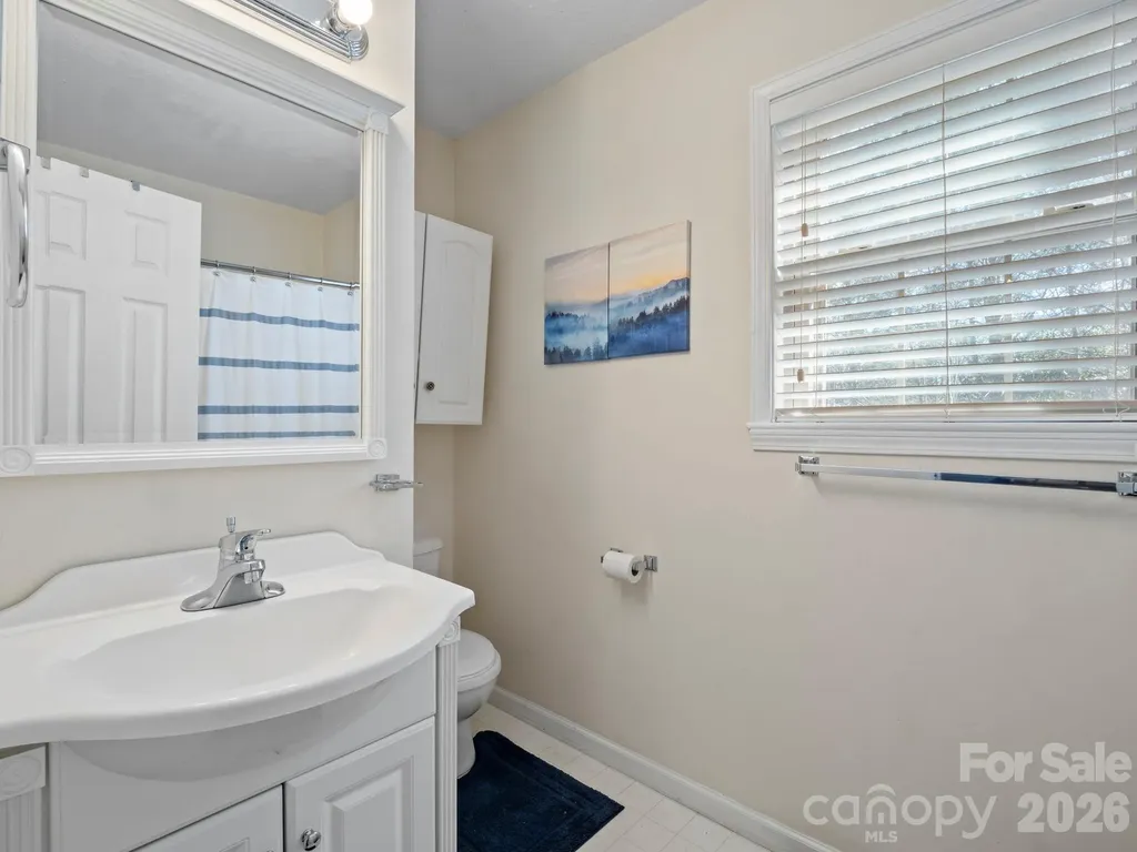 137 Weaver Court Lake Lure NC 28746