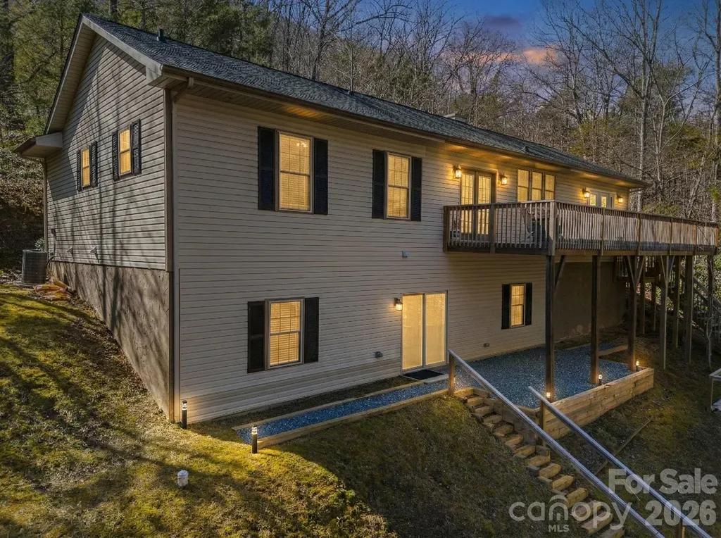 137 Weaver Court Lake Lure NC 28746
