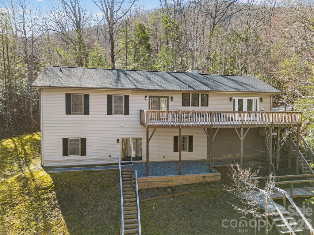 137 Weaver Court Lake Lure NC 28746