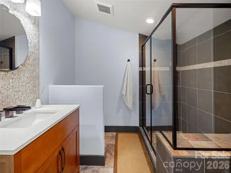 46 Park Avenue N Asheville NC 28801