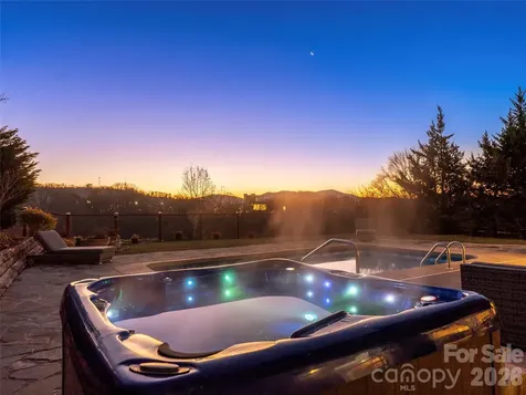 46 Park Avenue N Asheville NC 28801
