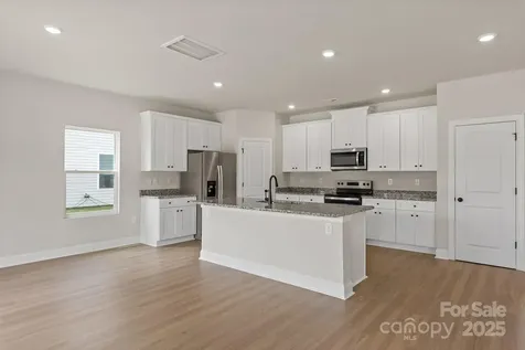 4144 Bolo Drive Charlotte NC 28215