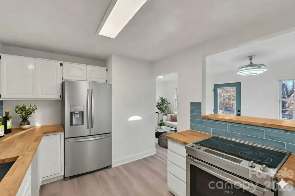 49 E Livingston Street Tryon NC 28782