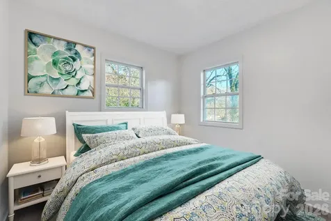 49 E Livingston Street Tryon NC 28782