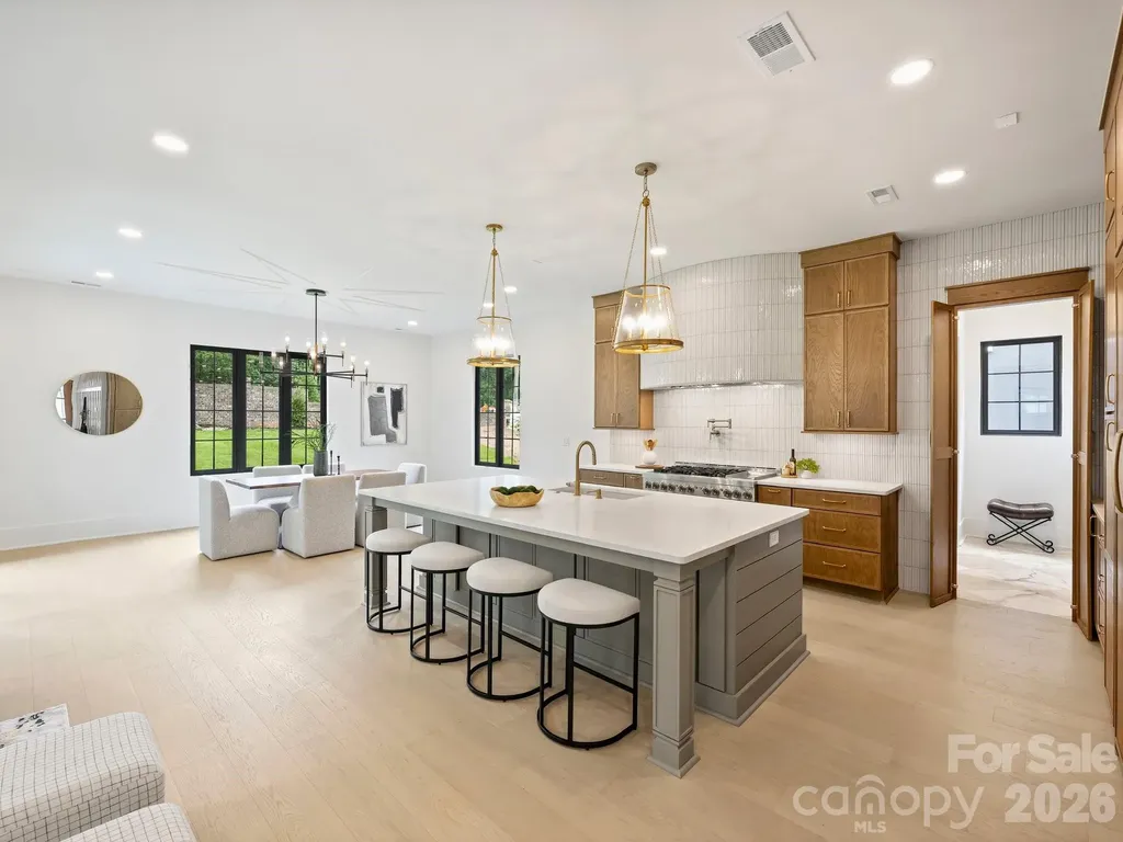 923 Laurel Creek Lane Charlotte NC 28211