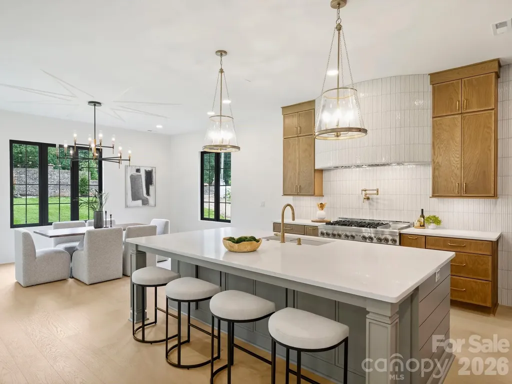 923 Laurel Creek Lane Charlotte NC 28211