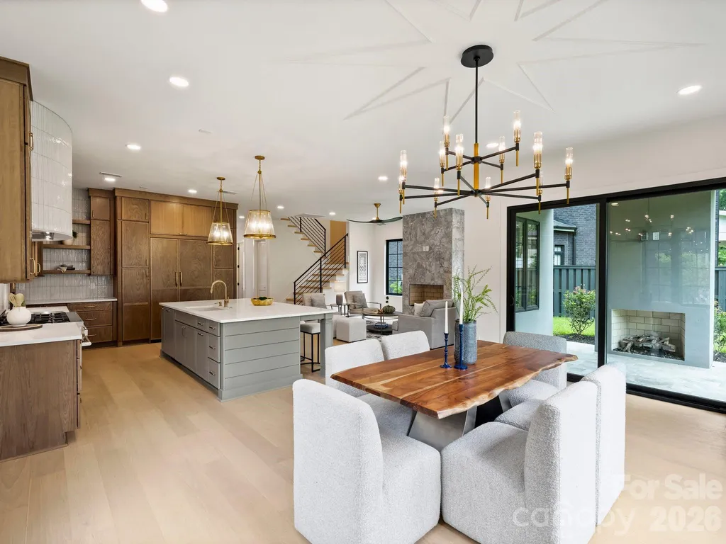 923 Laurel Creek Lane Charlotte NC 28211