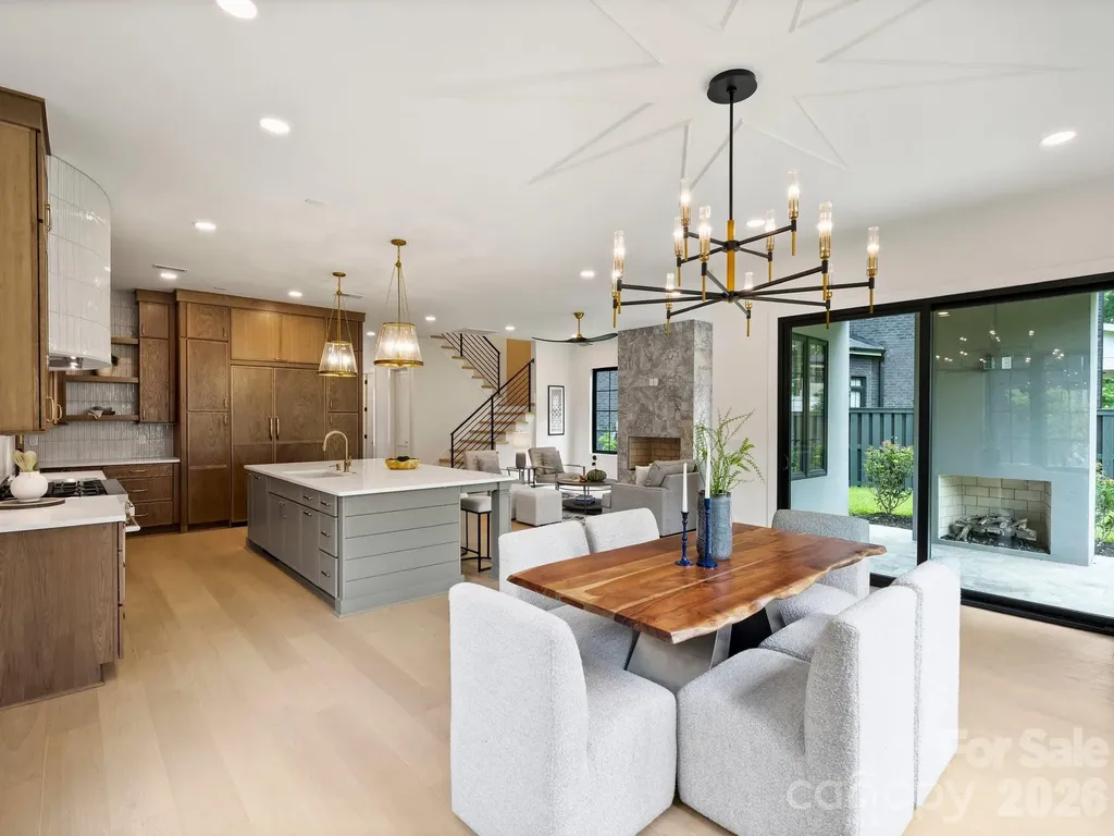 923 Laurel Creek Lane Charlotte NC 28211