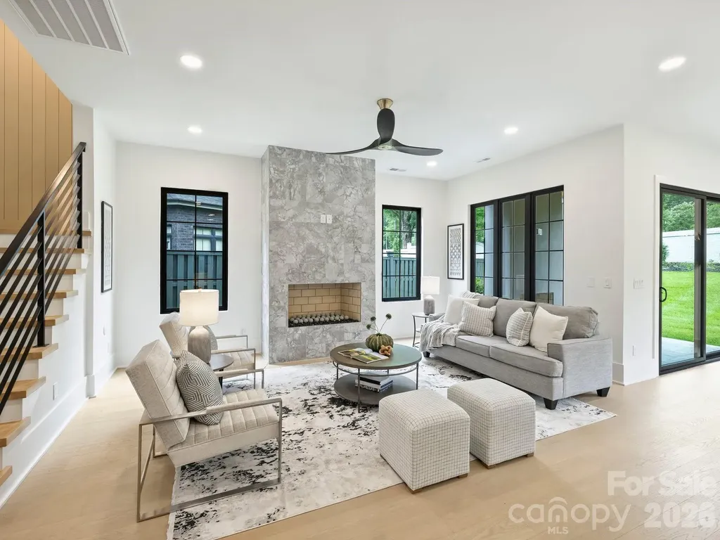 923 Laurel Creek Lane Charlotte NC 28211