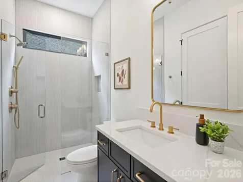 923 Laurel Creek Lane Charlotte NC 28211