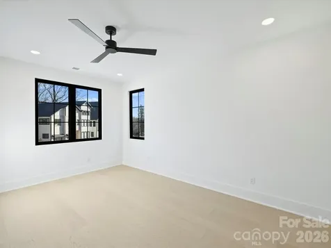 923 Laurel Creek Lane Charlotte NC 28211