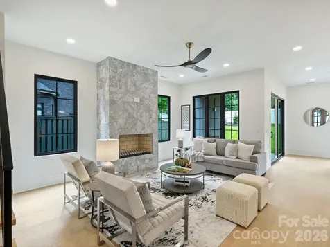 923 Laurel Creek Lane Charlotte NC 28211